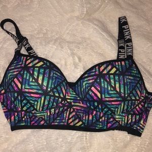 PINK Victoria’s Secret SPORTS BRA SIZE EXTRA SMALL